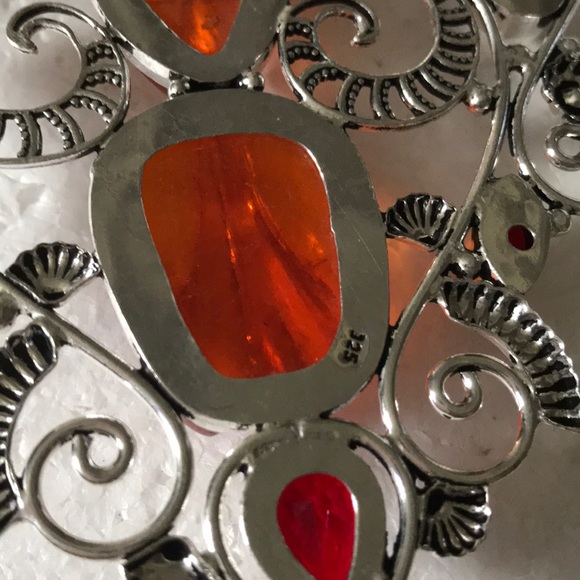 Praying lady & garnet 925 necklace - Picture 5 of 6